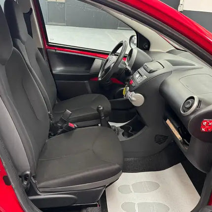 Toyota Aygo 1.0 12V VVT-i 5 porte Lounge Connect