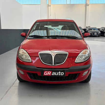 Lancia Ypsilon
