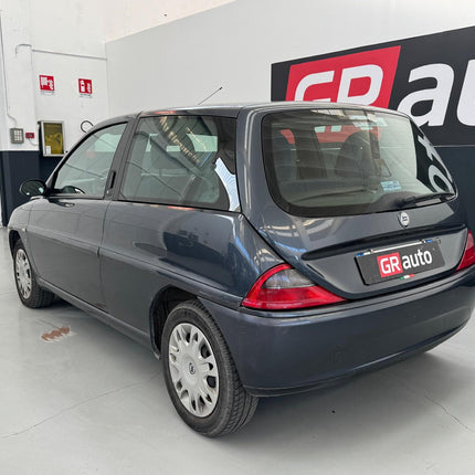 Lancia Y
