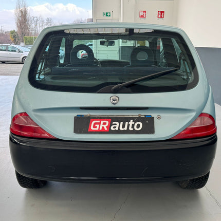 Lancia Y